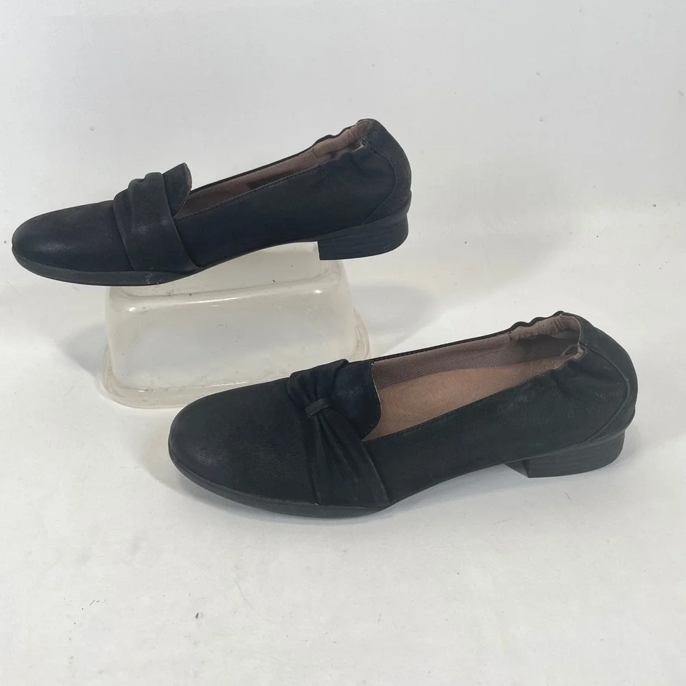 Dansko Black Leather Bow Loafer Flats Elastic Heel Round Toe Size 39
